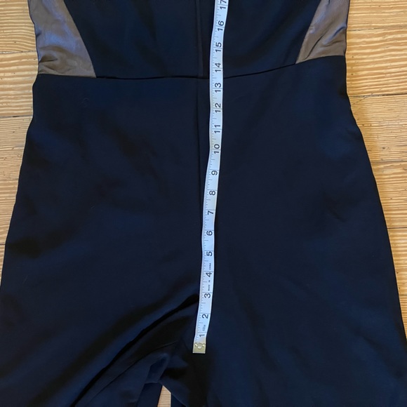 NWT DKNY Cross-Back Jumpsuit in Black Colorblock Sz 12 - Picture 11 of 16